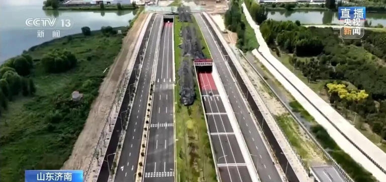 【焦点报道】&ldquo;悬河&rdquo;底下开&ldquo;复式&rdquo;：世界最大直径水下盾构隧道通车，盘点全球超级双层隧洞